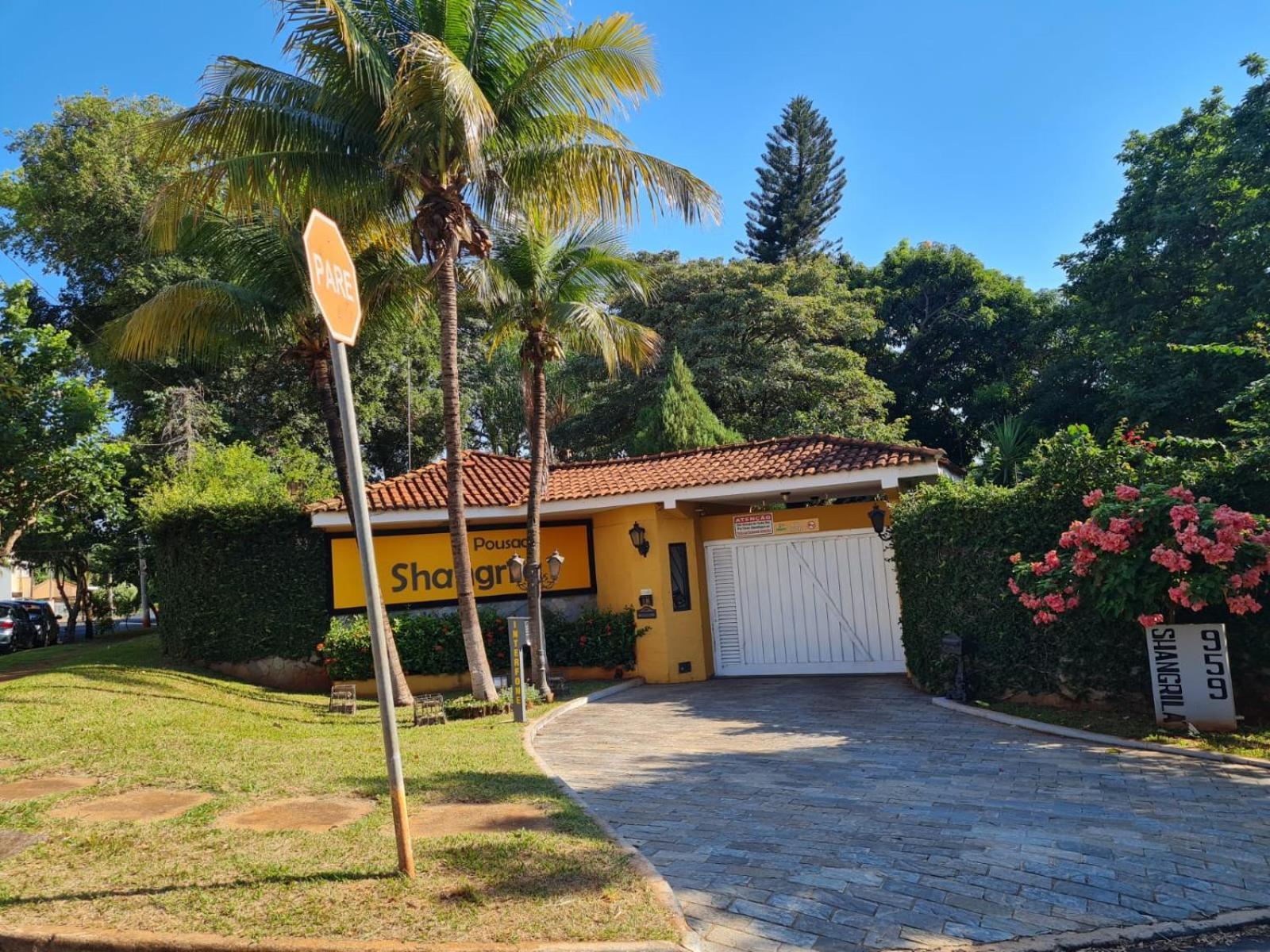 Pousada Shangrila Rp Ribeirao Preto Exterior photo